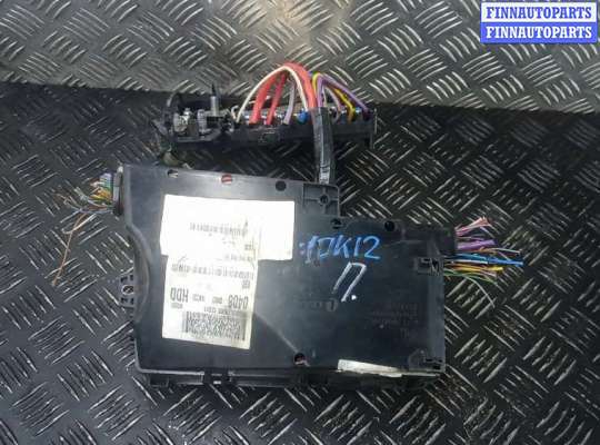 блок предохранителей FO1631566 на FORD C-MAX 2