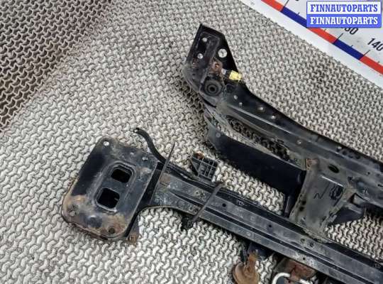 купить передняя панель крепления облицовки (телевизор) на PEUGEOT 4007