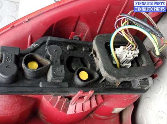 Фонарь задний на Peugeot 307