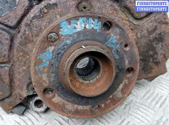 купить ступица передняя левая на VOLKSWAGEN PASSAT B6