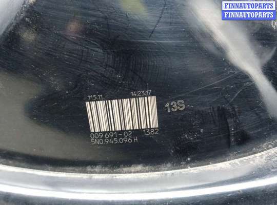 купить фонарь задний правый на VOLKSWAGEN TIGUAN 1