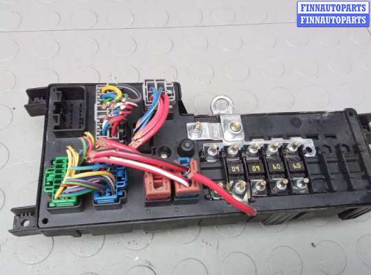 купить блок предохранителей на VOLVO V70 2