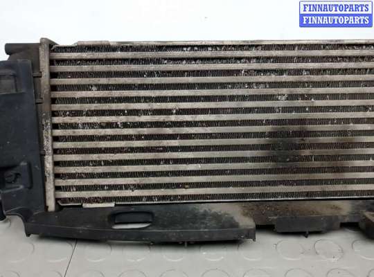 купить радиатор интеркулера на RENAULT TRAFIC 2