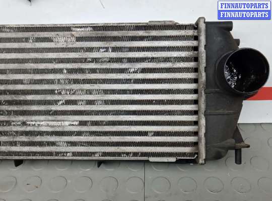купить радиатор интеркулера на RENAULT TRAFIC 2