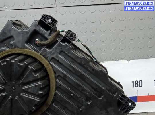 купить сабвуфер на JEEP GRAND CHEROKEE WK2