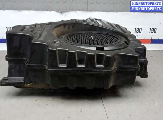 купить сабвуфер на JEEP GRAND CHEROKEE WK2