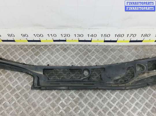 накладка декоративная (жабо, дождевик) LXR5337 на LEXUS LS 4