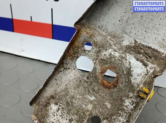 купить крыло переднее левое на VOLVO S40 II MS