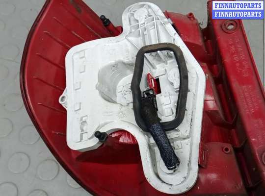 купить фонарь задний правый на SKODA YETI 1