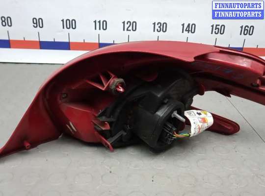 купить фонарь задний левый на PEUGEOT 208