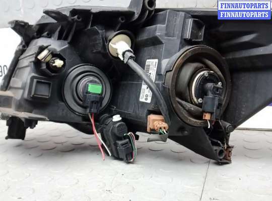 купить фара правая на TOYOTA AURIS E150