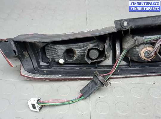 купить фонарь задний правый на NISSAN X-TRAIL T30