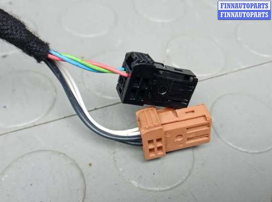 купить зеркало наружное левое на PEUGEOT 208