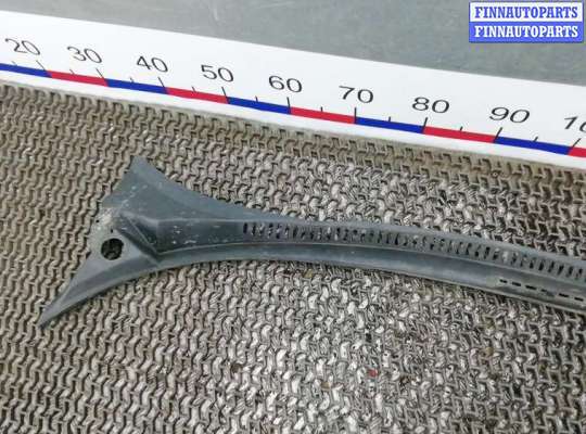 купить накладка декоративная (жабо, дождевик) на SEAT ALTEA 1