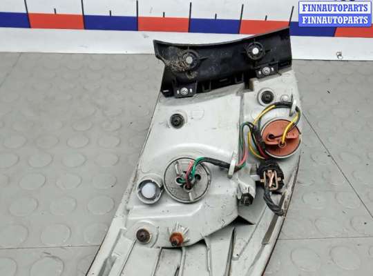 купить фонарь задний правый на HYUNDAI IX35 1