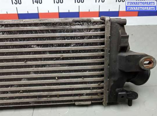 купить радиатор интеркулера на OPEL VIVARO
