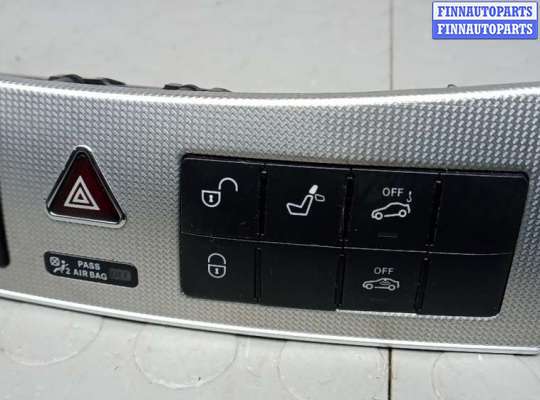 купить кнопка аварийки на MERCEDES BENZ CLK C209