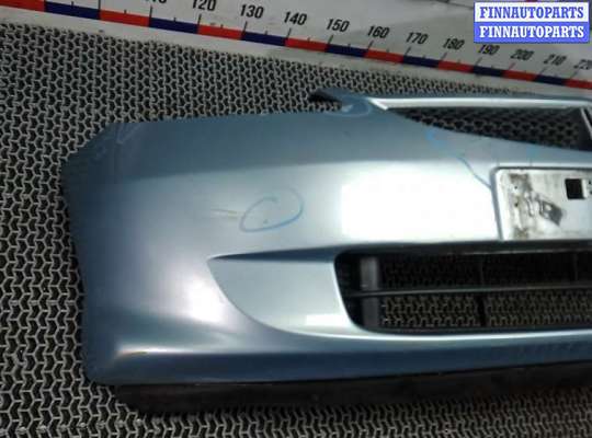 Бампер передний на Honda Fit (GD)