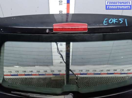 Стекло заднее на Opel Zafira B