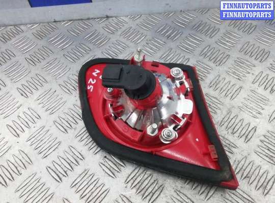 купить фонарь правый крышки багажника на VOLKSWAGEN PASSAT B6