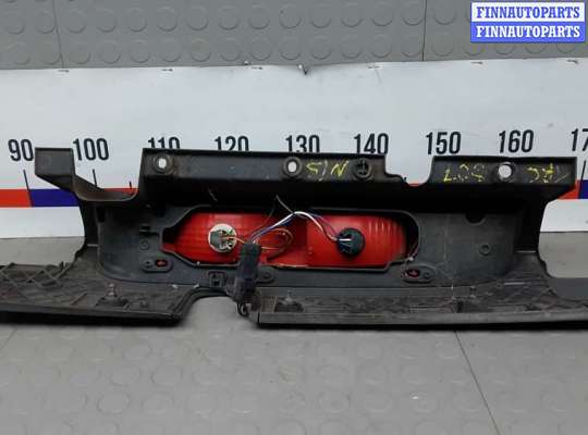 купить фонарь задний левый на RENAULT TRAFIC 2