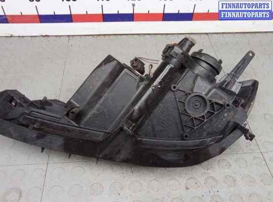 купить фара правая на MAZDA 3 1