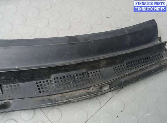 купить накладка декоративная (жабо, дождевик) на MAZDA 3 1