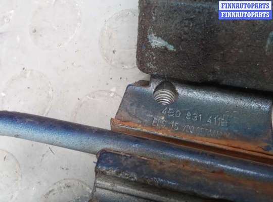 купить петля передняя левая на VOLKSWAGEN PASSAT B5