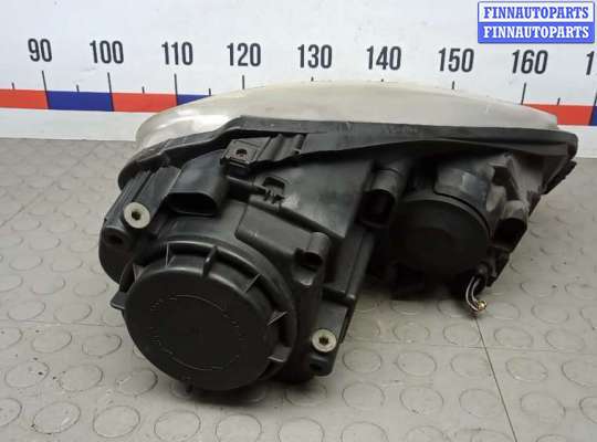 Фара передняя на Volkswagen Golf V (1K)