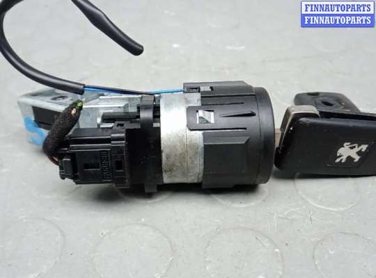 Замок зажигания с ключом на Peugeot 3008 I