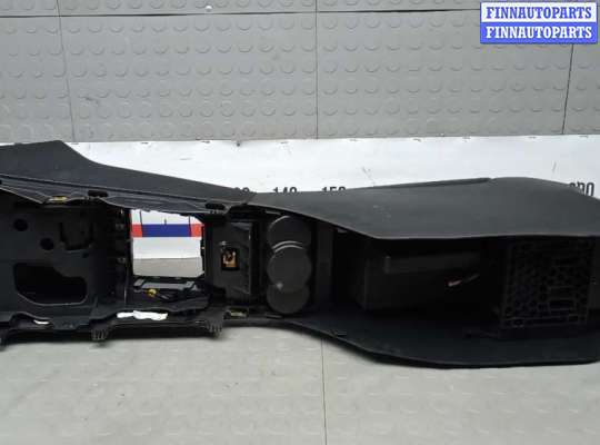 купить подлокотник центральный на SKODA SUPERB 3