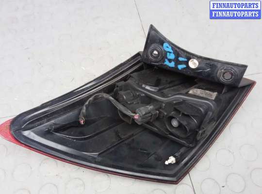 купить фонарь задний правый на NISSAN QASHQAI J10