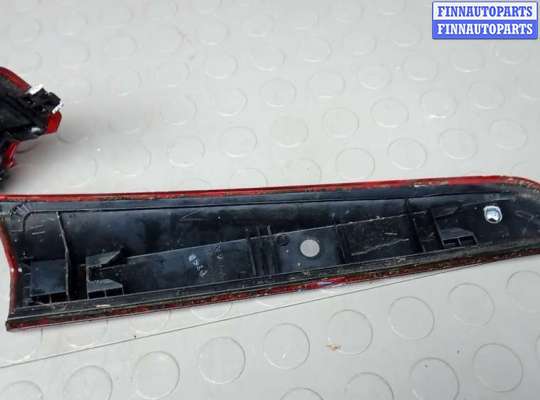 купить фонарь задний правый на NISSAN NOTE E11