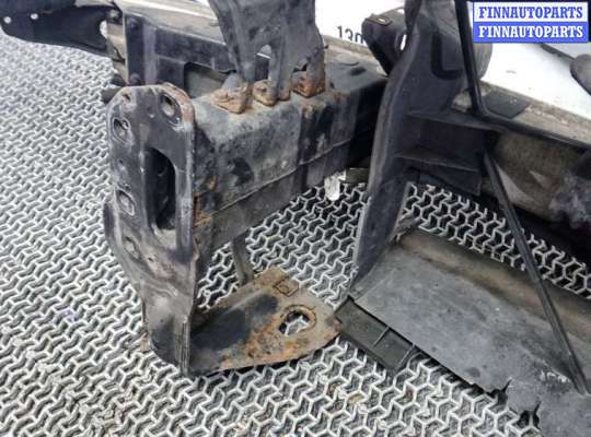 купить передняя панель крепления облицовки (телевизор) на MERCEDES BENZ CLK C209