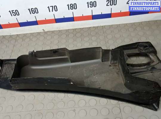 купить накладка декоративная (жабо, дождевик) на AUDI A5 1