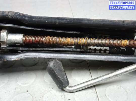 купить домкрат на VOLKSWAGEN PASSAT B6