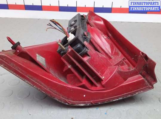 купить фонарь задний правый на PEUGEOT 307
