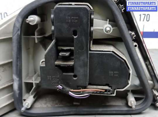 купить фонарь задний правый на MERCEDES BENZ CLK C208