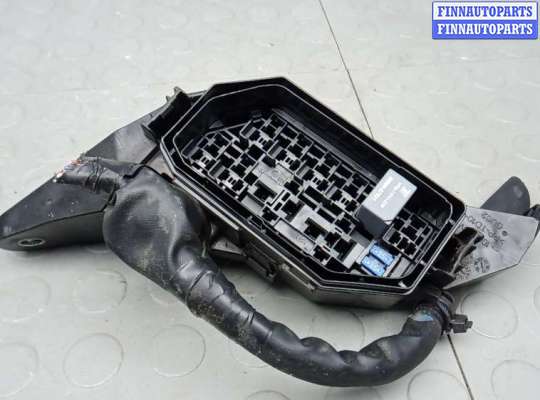 купить блок предохранителей на TOYOTA C-HR