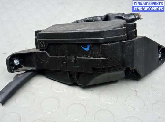 купить блок предохранителей на TOYOTA C-HR