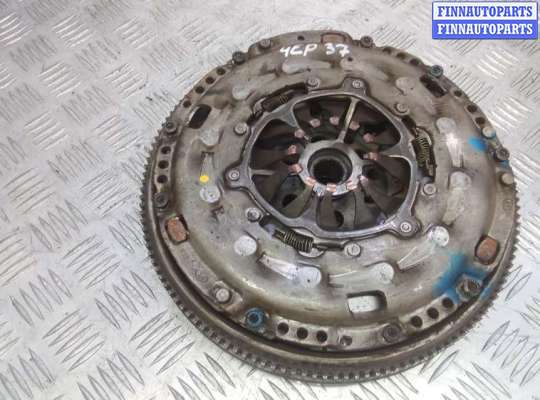 маховик демпферный дизельный SK445180 на SKODA OCTAVIA A5