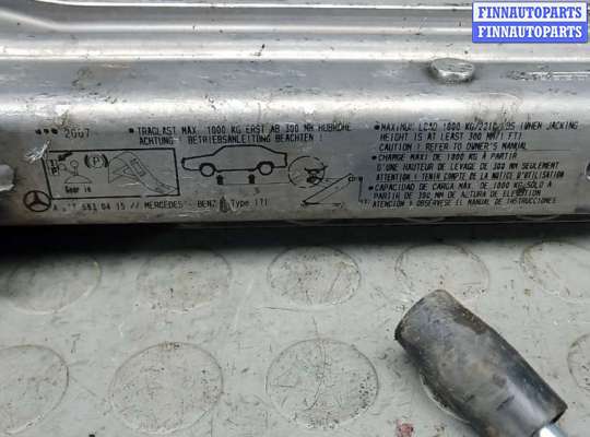 купить домкрат на MERCEDES BENZ C-CLASS W204