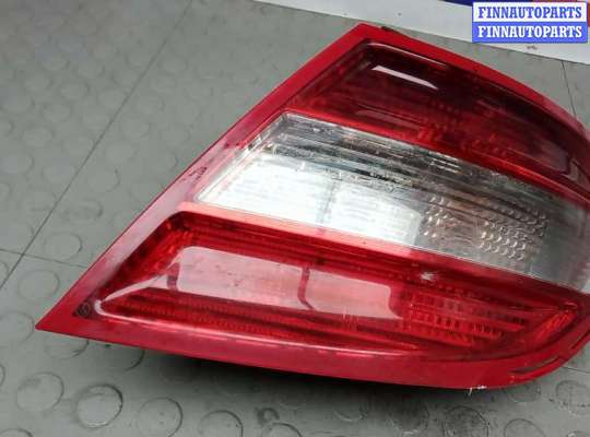 купить фонарь задний правый на MERCEDES BENZ C-CLASS W204