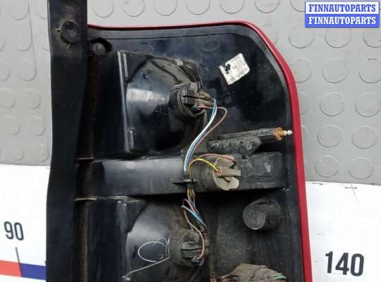 Фонарь задний на Land Rover Discovery III