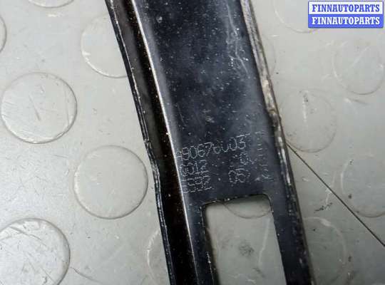 купить петля двери распашной правой на VOLKSWAGEN CRAFTER 1