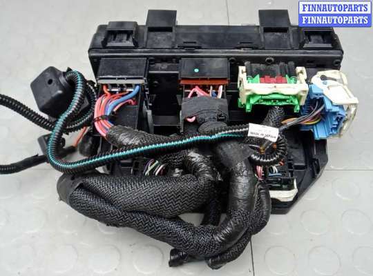 купить блок предохранителей на JEEP GRAND CHEROKEE WK2