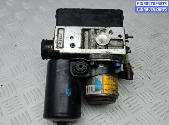 Блок ABS на Toyota Harrier II (U30W)