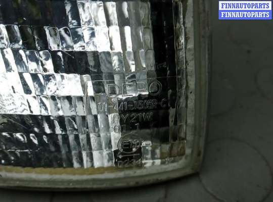 купить поворотник фары правый на AUDI 80 B3