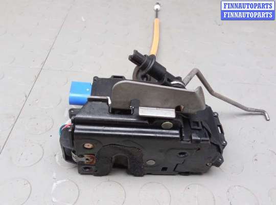 купить замок двери передней левой на AUDI A8 D3