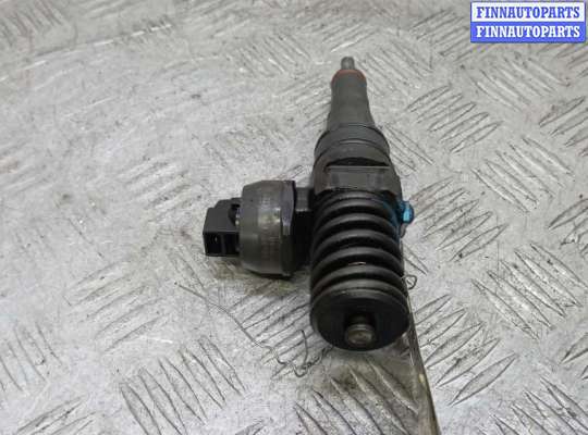 Форсунка топливная на Volkswagen Touran I (1T)